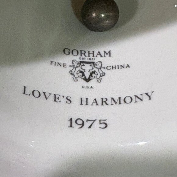 Vintage Norman Rockwell "Love's Harmony" Bell by Gorham, 1975 - Picture 7 of 9